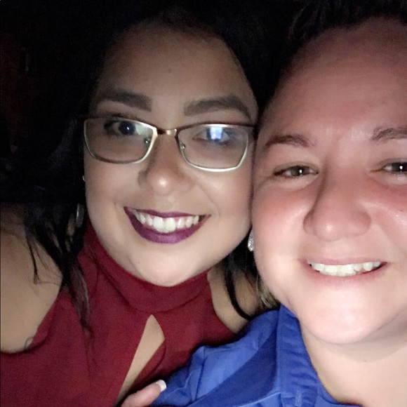 Meet your Posher, Monique - Picture 1 of 1